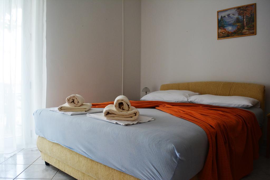 Appartement Suz-Ana à Trogir Extérieur photo