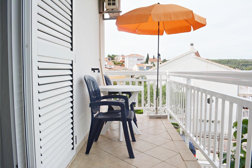 Appartement Suz-Ana à Trogir Extérieur photo