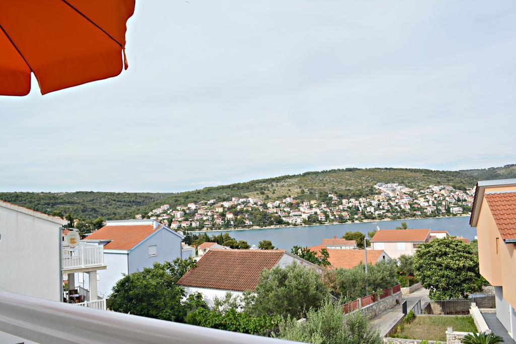 Appartement Suz-Ana à Trogir Extérieur photo