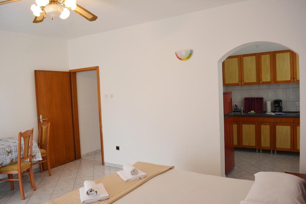 Appartement Suz-Ana à Trogir Extérieur photo
