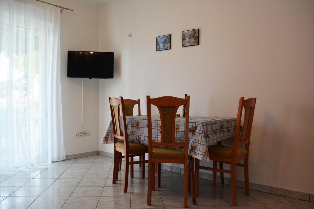 Appartement Suz-Ana à Trogir Extérieur photo